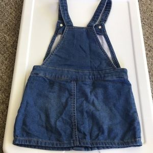 OshKosh B'gosh Dresses - Girls jumper size 3t OshKosh B'gosh Dresses - Girls jumper size 3t
